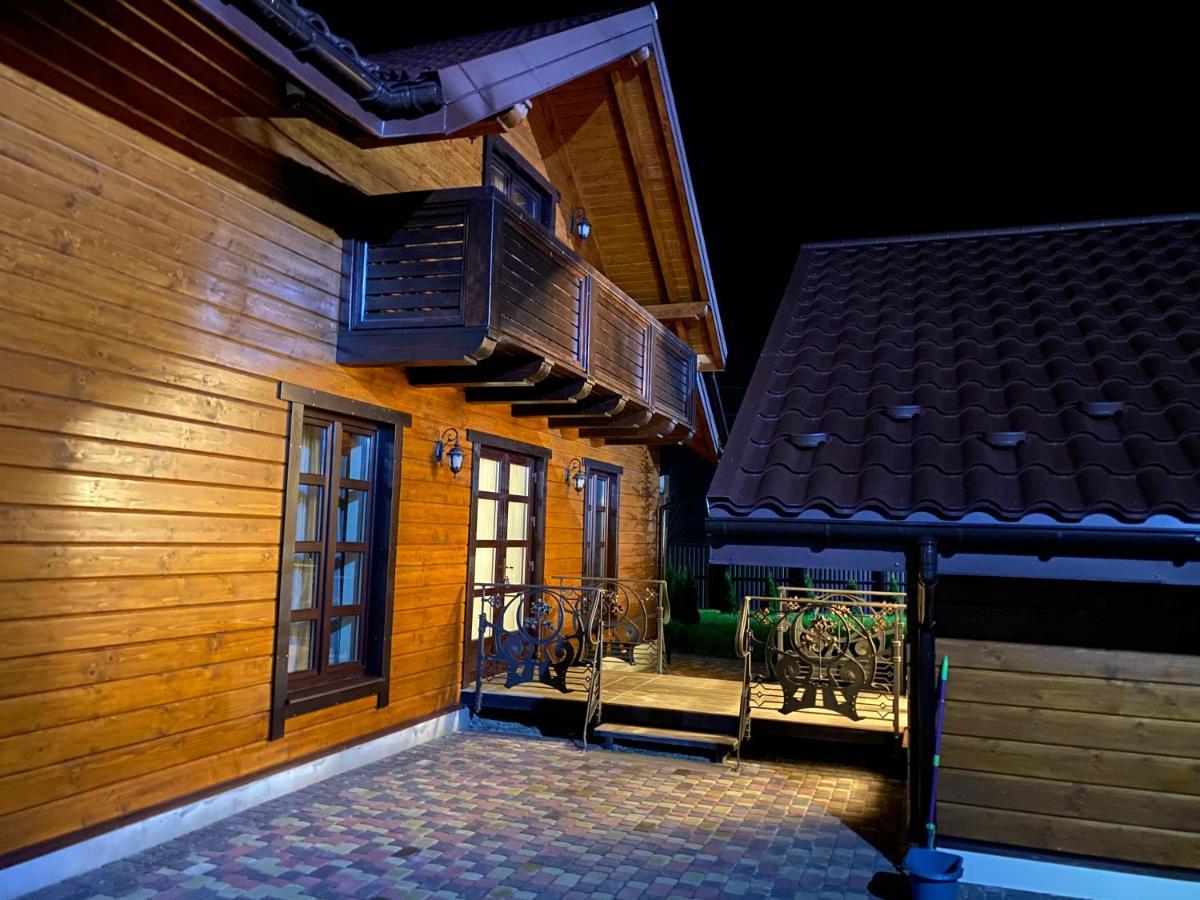 Hostynnyy Dvir & Villa Slavske